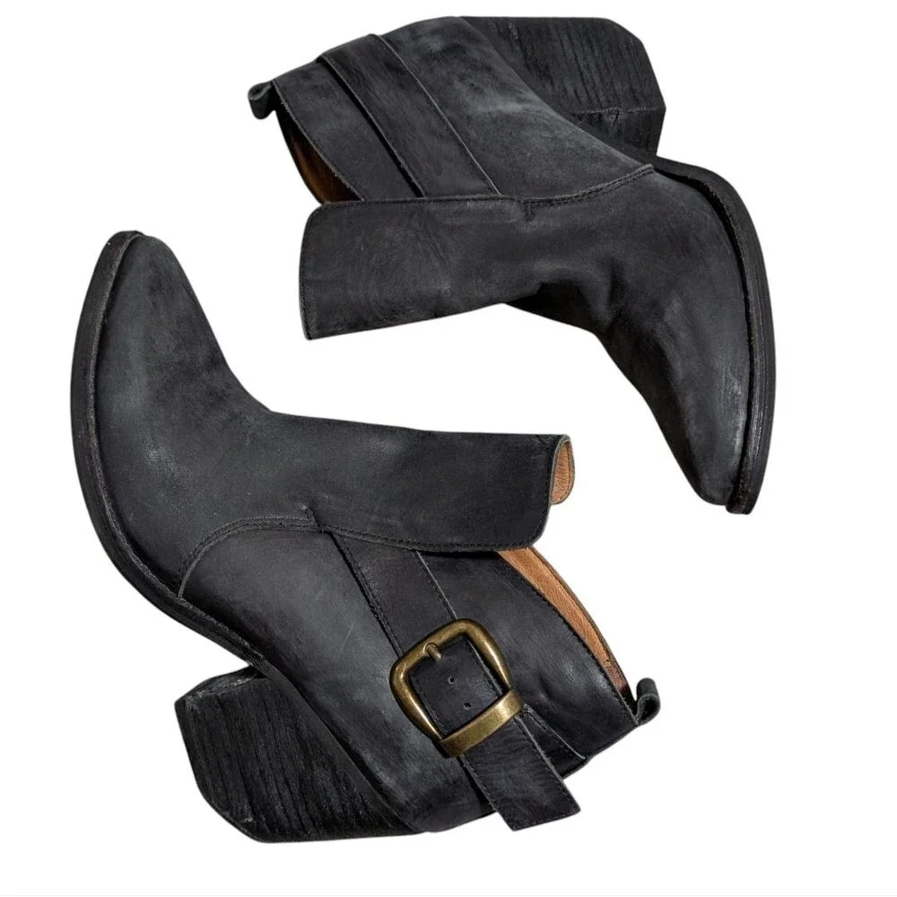 Jeffrey Campbell Ibiza Last Jonas Ankle Booties size 7.5 destressed pointed toe